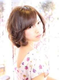 大人キレイなショートボブヘアスタイル
